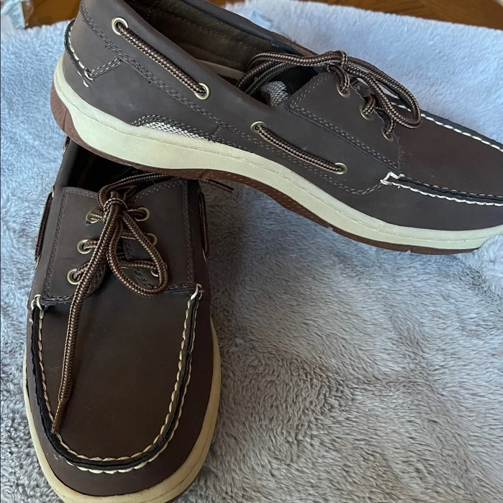 Boat shoes by St johns Bay